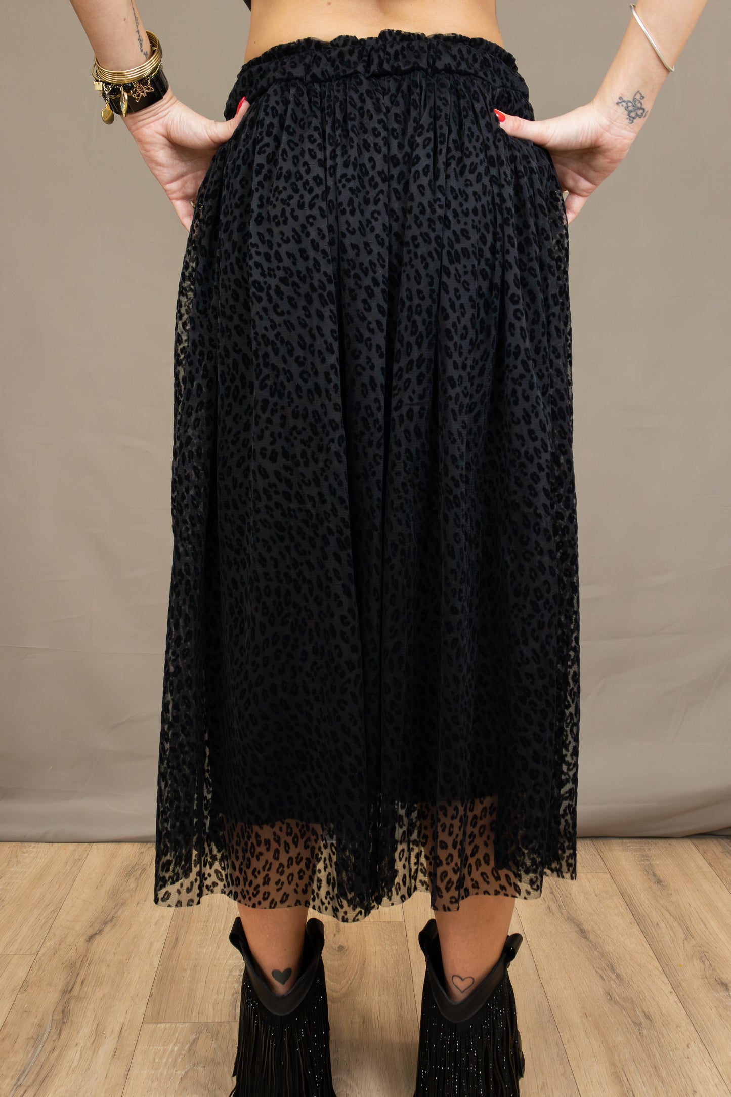 Jupe noire avec motifs