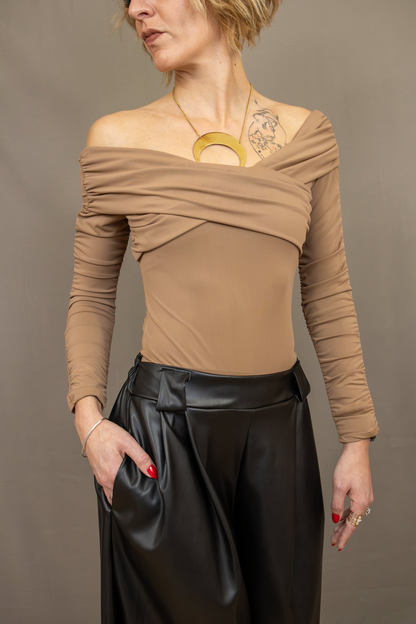 Body Camel col Bardot