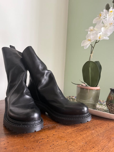 Bottines plates noires