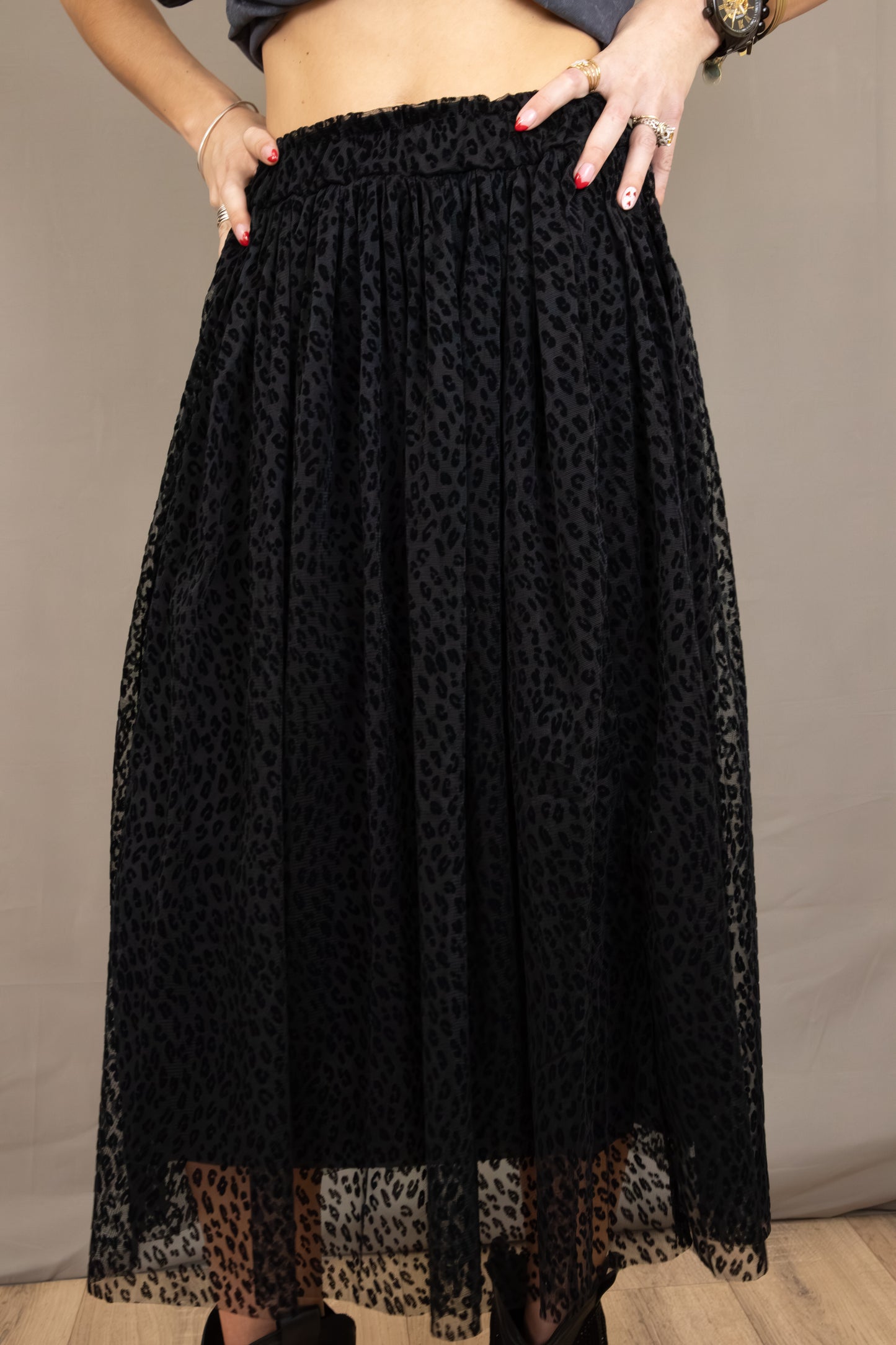 Jupe noire avec motifs