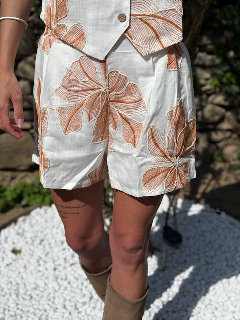 Short lin brodé