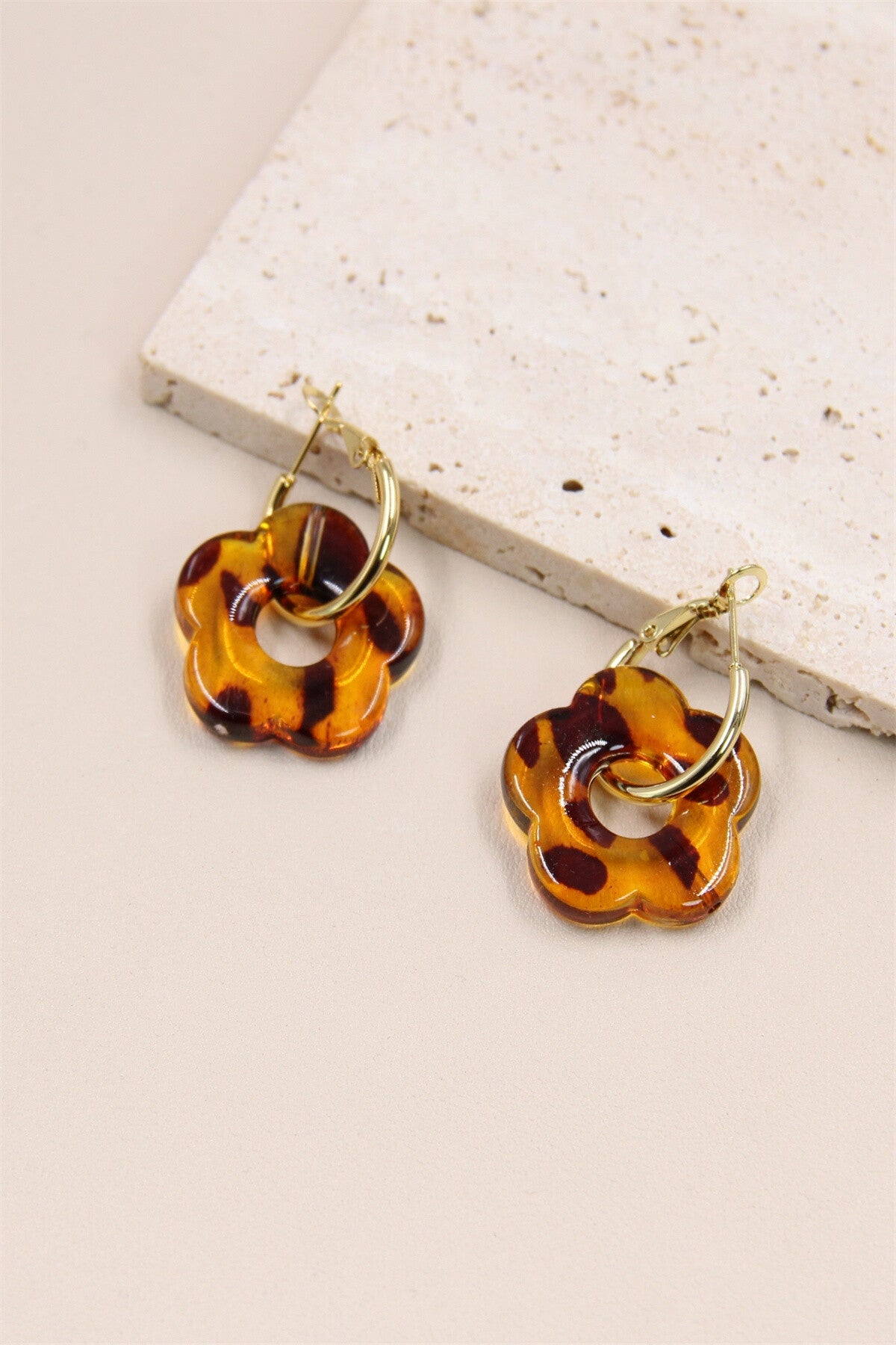 Boucle d'oreilles fleur léopard